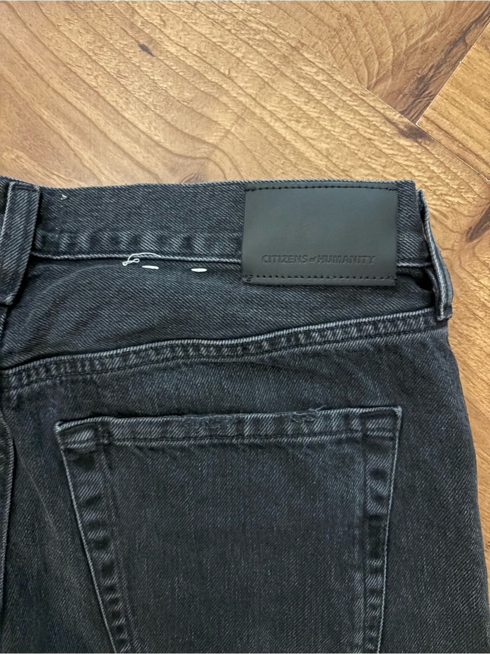 Citizens of Humanity - Lindz Low Rise Easy Straight in Vintage Black - Picture 9 of 12